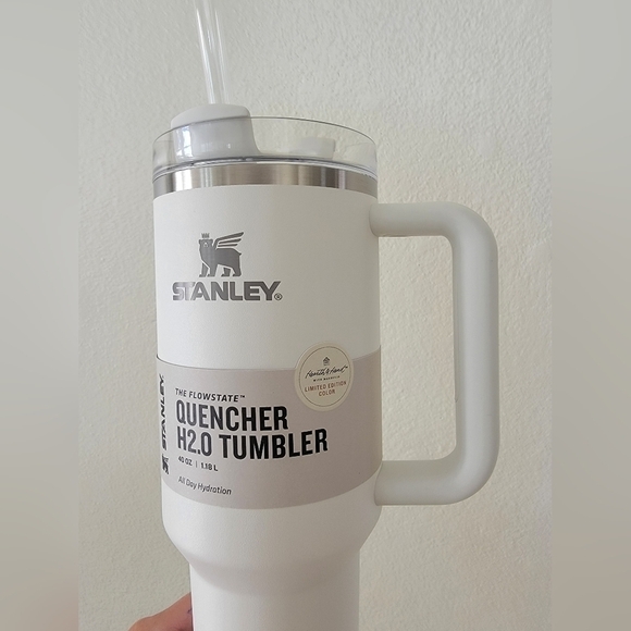 NWT 2023 Stanley Flowstate Quencher Limited Edition Hearth & Hand H2.0 T… - Picture 3 of 8